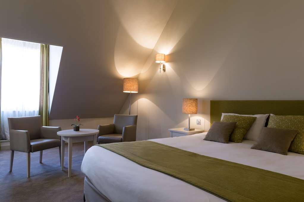 Ogaux Vieux Remparts Hotel Provins Kamer foto