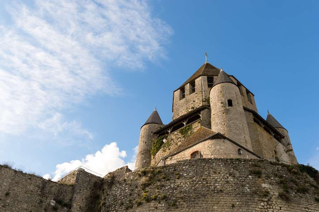 Ogaux Vieux Remparts Hotel Provins Buitenkant foto